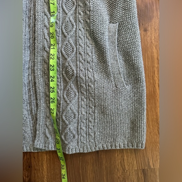 J. Jill Women’s Gray Cable Knit Open-Front Wool Blend Cardigan - Picture 7 of 7
